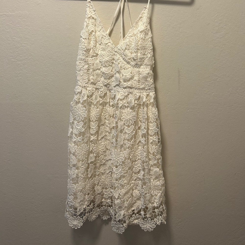 Hollister White Floral Lace Mini Dress (Size Small)